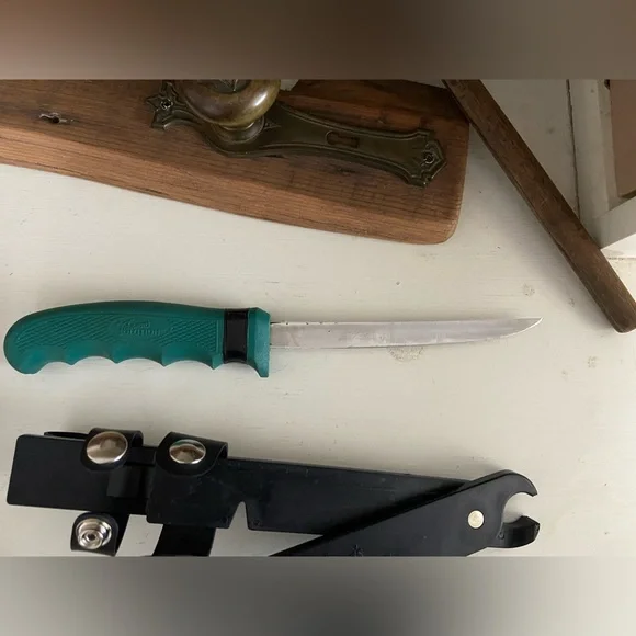 Cutco - Picture 4 of 5